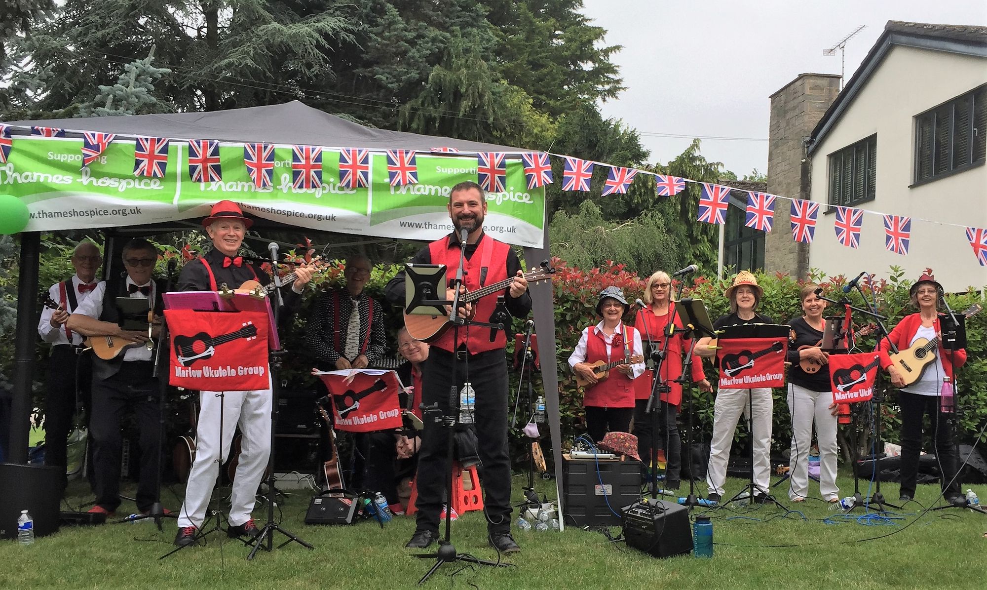 Festive celebrations with Marlow Ukulele Group